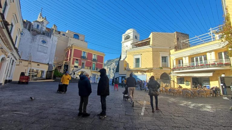 Niente caffè a Capri, l’isola è in “letargo”. E il sindaco scrive ai commercianti