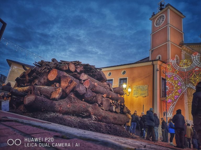 Sagra del Maiale, Cecatielli e Fagioli ad Aiello del Sabato, in Irpinia Sagra del Maiale, Cecatielli e Fagioli ad Aiello del Sabato, in Irpinia