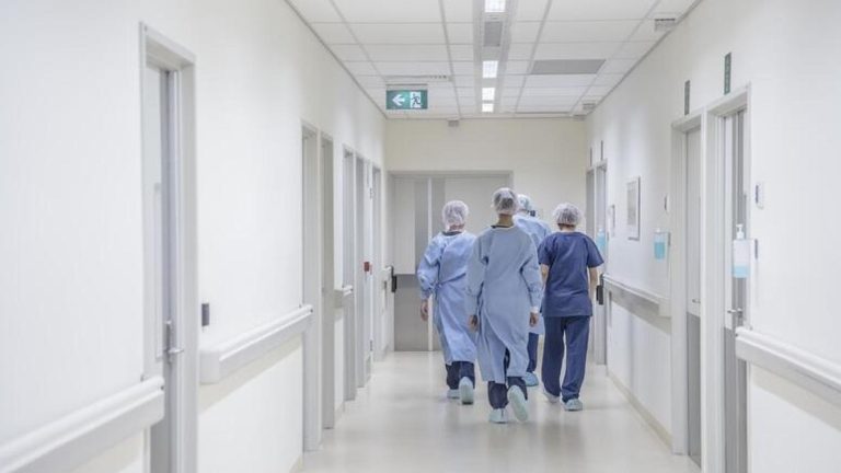 Davide Calabrese, lutto per lo studente morto in gita con la scuola dopo un’influenza