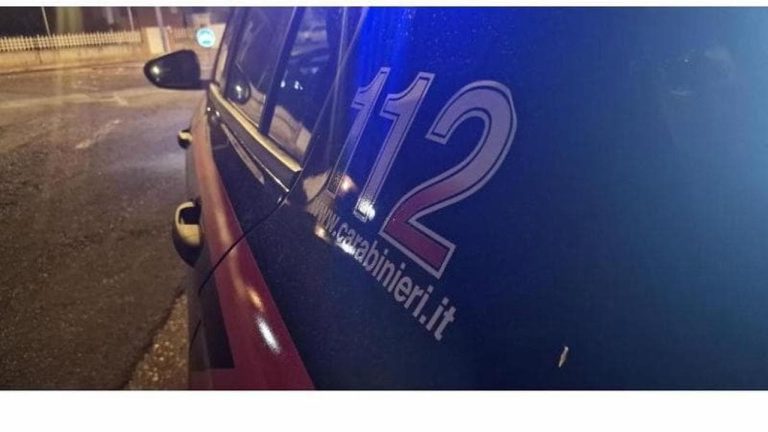 Napoli, 17enne ferito da colpo di pistola a Poggioreale