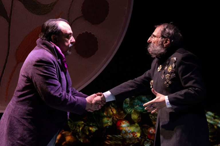 Al Teatro San Ferdinando di Napoli, prima nazionale, per “Le Anime Morte” con Peppino Mazzotta Al Teatro San Ferdinando di Napoli, prima nazionale, per “Le Anime Morte” con Peppino Mazzotta
