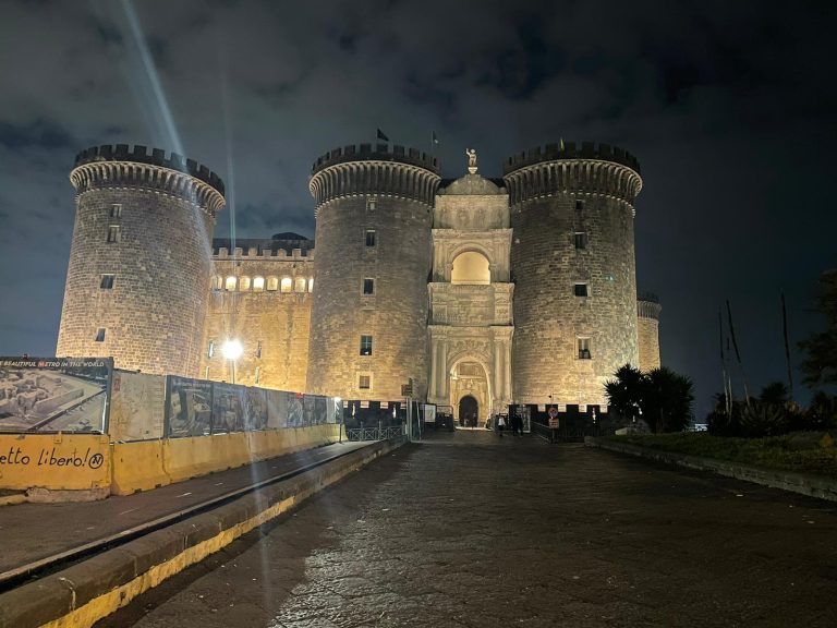 Cosa fare a Napoli durante la settimana dal 7 al 12 aprile 2025: il Lunedì di Napoli da Vivere