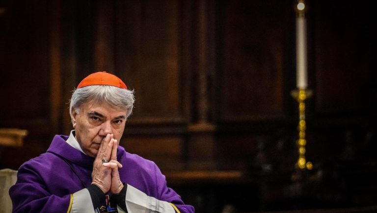Napoli, il cardinale: “Violenza sulle donne e mancanza di lavoro, ecco le piaghe” Napoli, il cardinale: “Violenza sulle donne e mancanza di lavoro, ecco le piaghe”