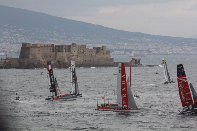 “America’s Cup vetrina internazionale: città pronta a grande sfida con Bagnoli protagonista”