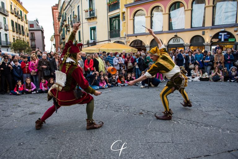 Fiera del Crocifisso Ritrovato a Salerno, una delle più grandi fiere medioevali d’Italia
