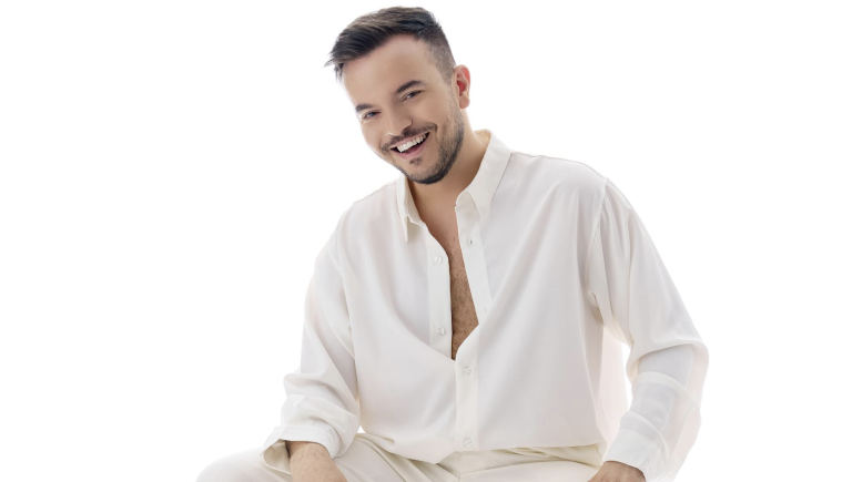 Andrea Sannino, 10 anni da “Abbracciame”: “Meglio sold out vero all’Arena che uno finto allo stadio”