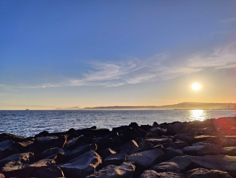 Concerto al tramonto a Pietrarsa il 21 giugno: colonne sonore sul mare di Napoli