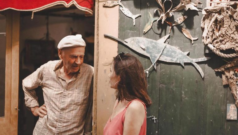 Dalla postina alla levatrice, con Chiara Gamberale sei scrittori raccontano i personaggi di Procida