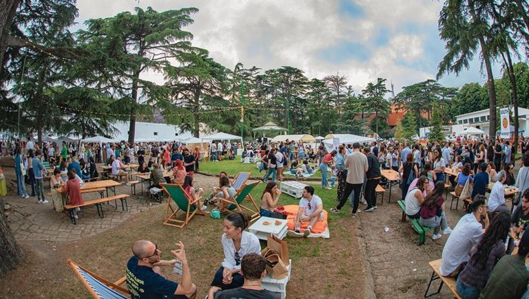 Napoli, due giorni di vintage, artigianato, musica e cultura