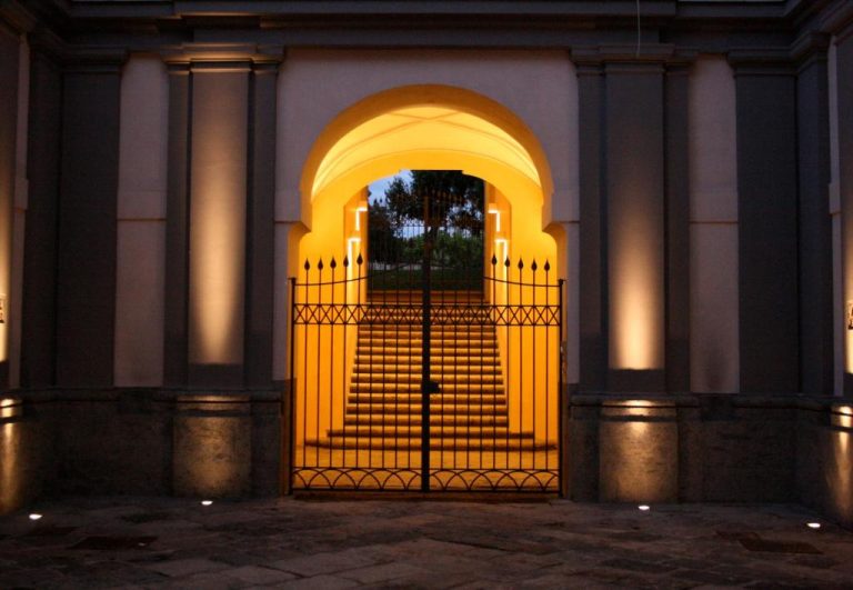Cinema all’aperto a Villa Avellino a Pozzuoli a 3,50€