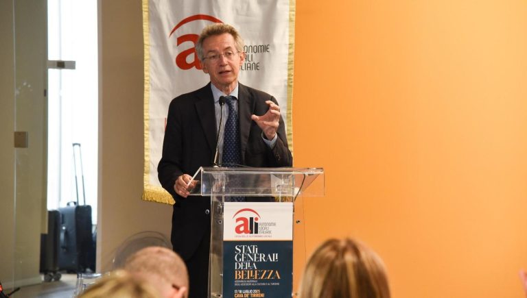 Manfredi: “Bellezza è anche una Vela che crolla e bimbi che piangono, ma di gioia”