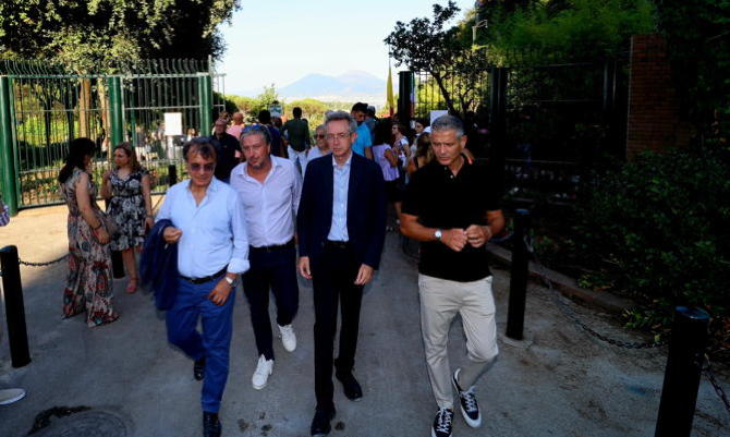 Riaperto al pubblico il Parco del Viale del Poggio, un grande polmone verde che si affaccia sulla città