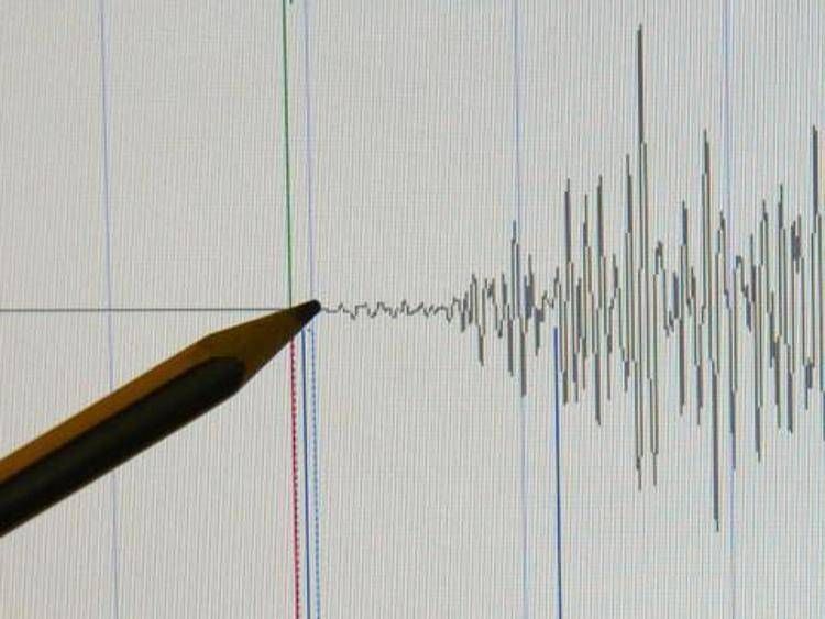 Terremoto Campi Flegrei, scossa 2.1: iniziato sciame sismico Terremoto Campi Flegrei, scossa 2.1: iniziato sciame sismico