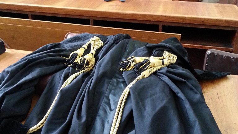I magistrati non sono burocrati I magistrati non sono burocrati
