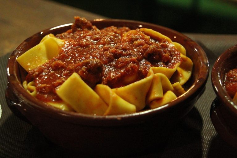 La Sagra del Cinghiale 2025 a Dugenta, in tutti i weekend fino al 2 Novembre: menù e prezzi La Sagra del Cinghiale 2025 a Dugenta, in tutti i weekend fino al 2 Novembre: menù e prezzi