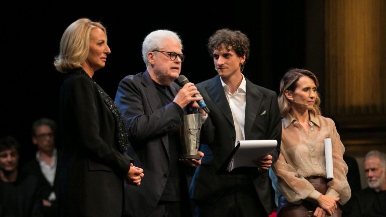 Maschere del Teatro italiano, trionfa “Sarabanda”: 5 premi allo spettacolo di Roberto Andò