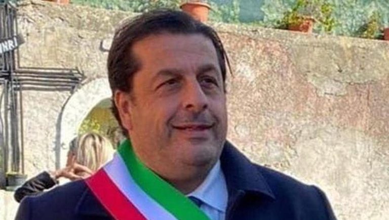 Torna libero Giuseppe Guida, sindaco di Arienzo e coordinatore provinciale di Forza Italia a Caserta Torna libero Giuseppe Guida, sindaco di Arienzo e coordinatore provinciale di Forza Italia a Caserta
